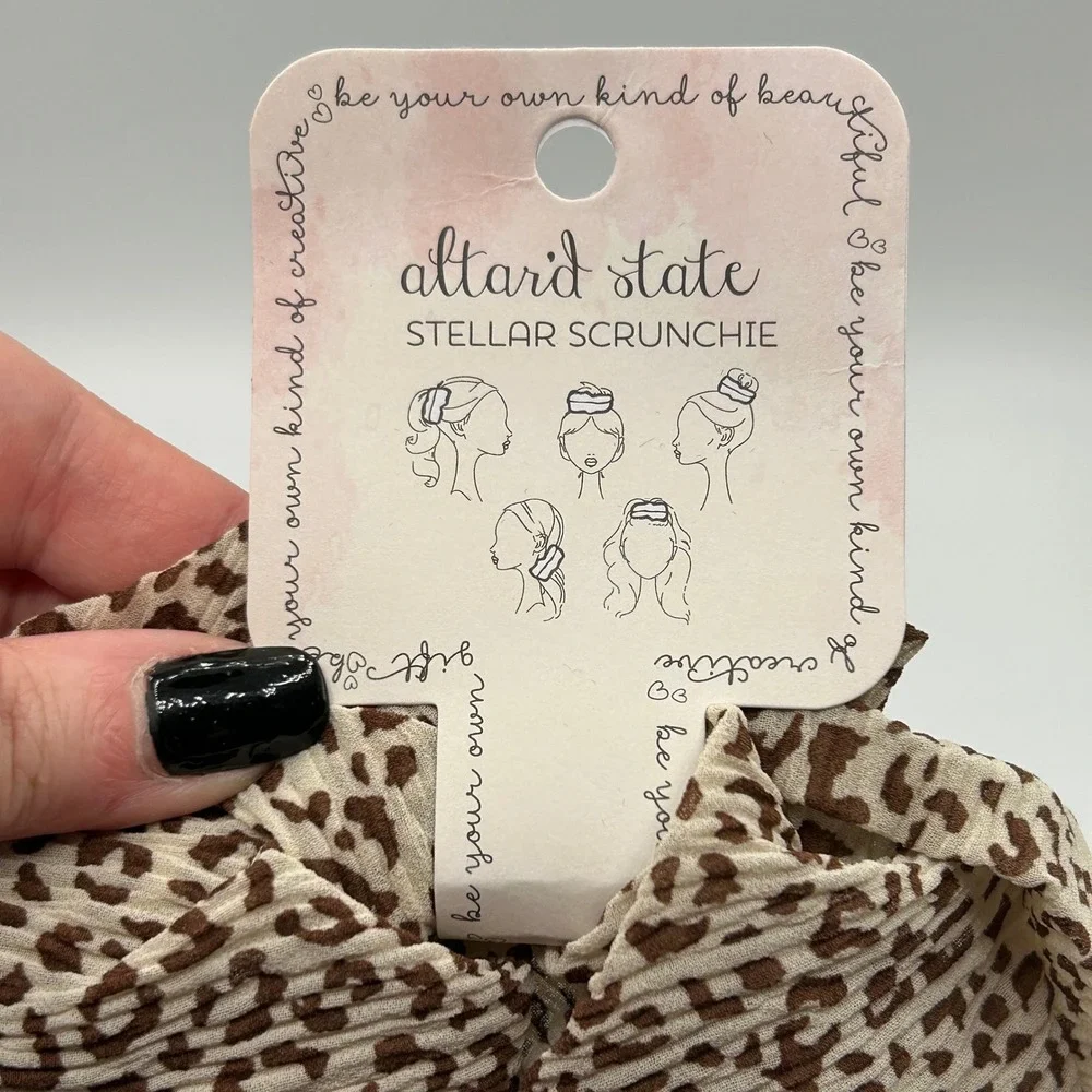 BUNDLE Altar'd State Leopard Amber‎ Stellar Scrunchie Bow Hair Tie Accessory NWT